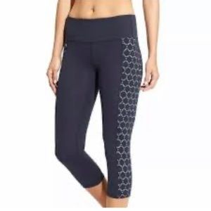 Athleta high rise Capri yoga leggings